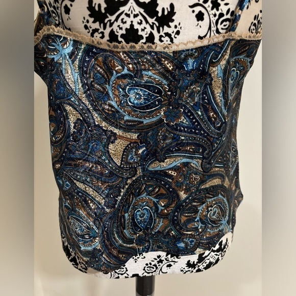 Victoria’s Secret Lingerie top - Picture 6 of 13